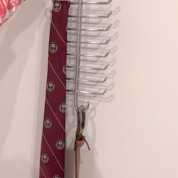Tie holder - Picture 5 of 5